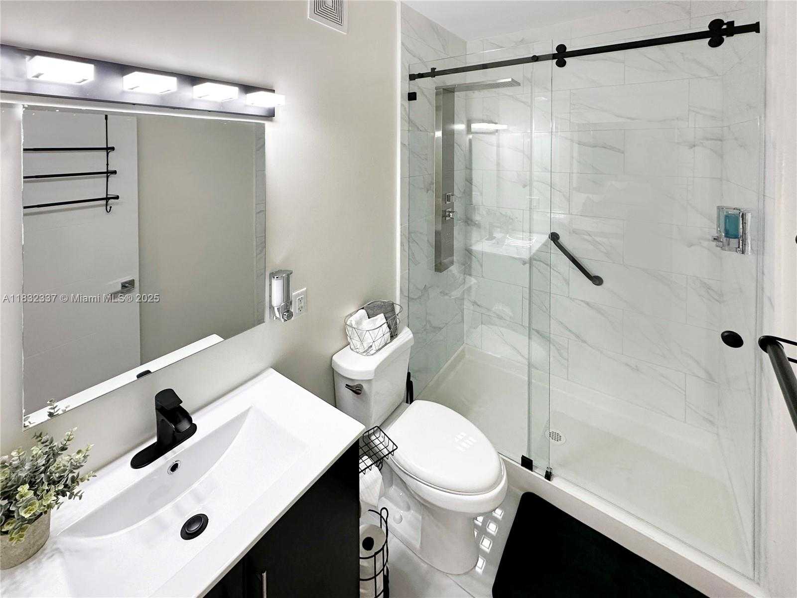 Small Image of 26167 SOUTH WEST 136TH CT, Homestead Number 32