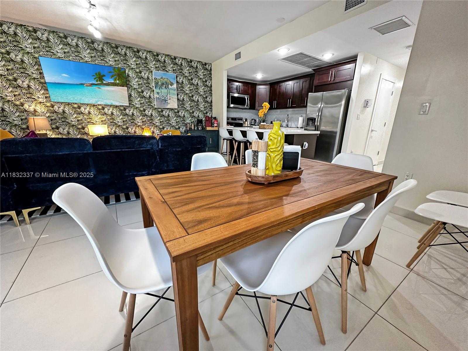 Small Image of 26167 SOUTH WEST 136TH CT, Homestead Number 4