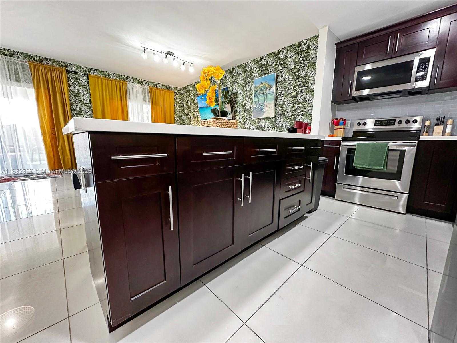 Small Image of 26167 SOUTH WEST 136TH CT, Homestead Number 7