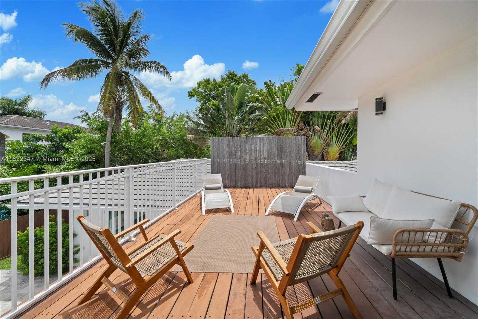 Small Image of 1231 96TH STREET, Bay Harbor Islands Number 20