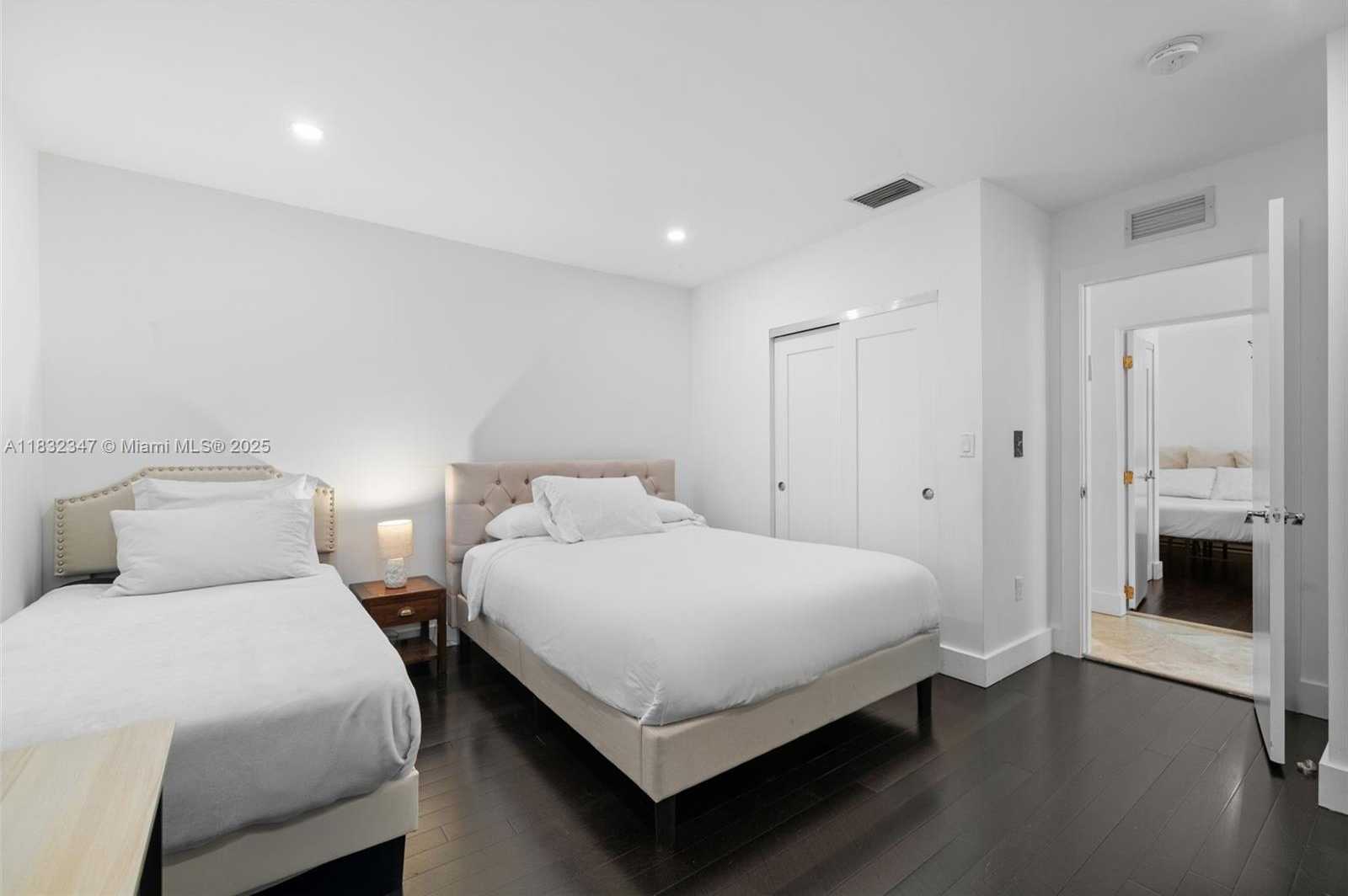 Small Image of 1231 96TH STREET, Bay Harbor Islands Number 26