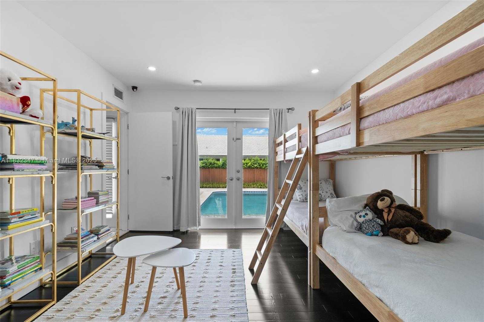Small Image of 1231 96TH STREET, Bay Harbor Islands Number 32