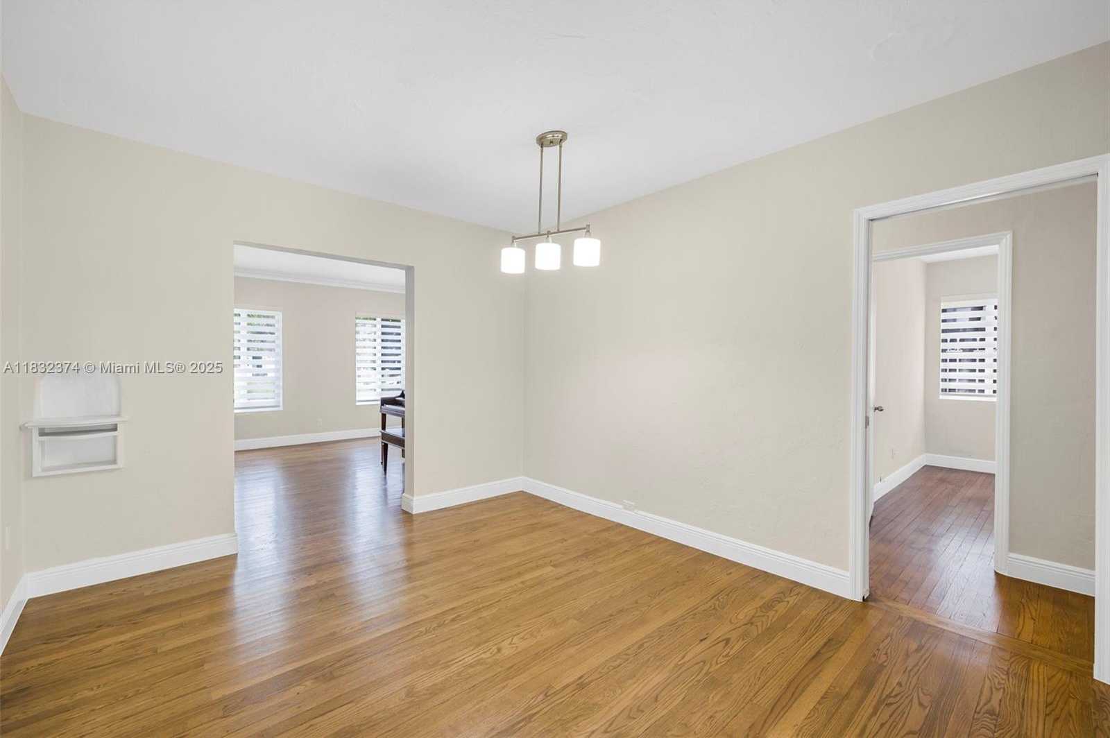 Small Image of 340 SOUTH WEST 25TH RD, Miami Number 10