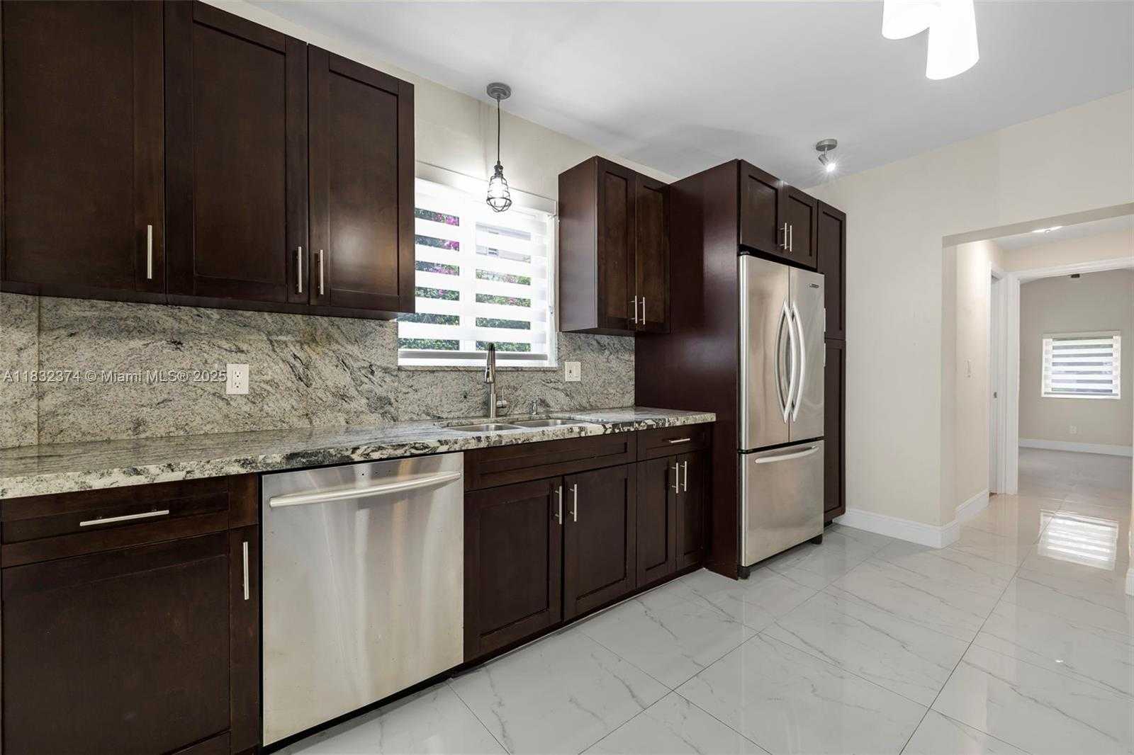 Small Image of 340 SOUTH WEST 25TH RD, Miami Number 14