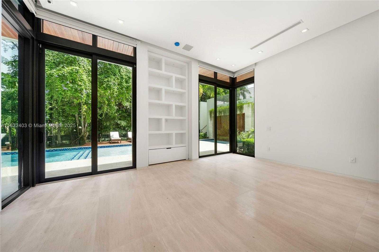Small Image of 7610 SOUTH WEST 48TH CT, Miami Number 16