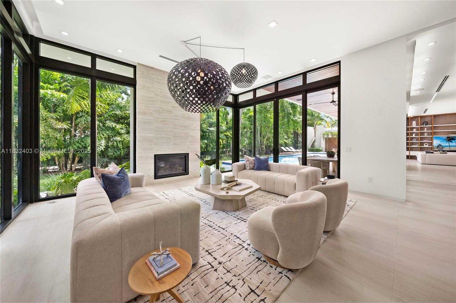 Small Image of 7610 SOUTH WEST 48TH CT, Miami Number 2