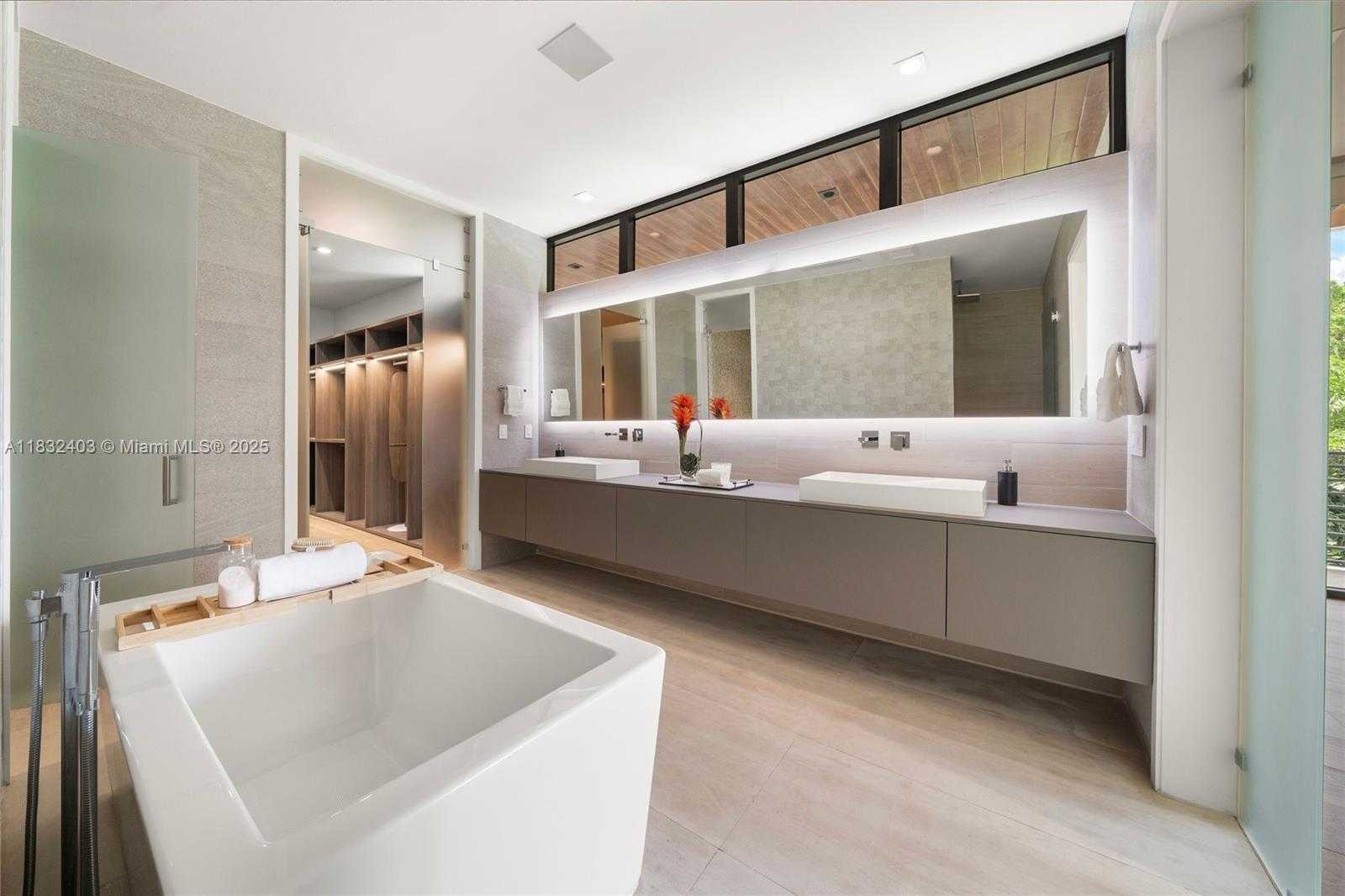 Small Image of 7610 SOUTH WEST 48TH CT, Miami Number 24