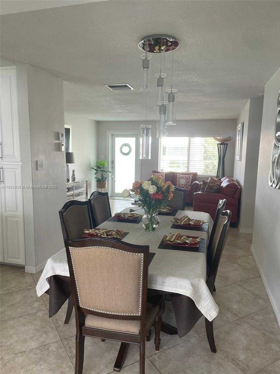 Small Image of 8312 NORTH WEST 59TH ST, Tamarac Number 4