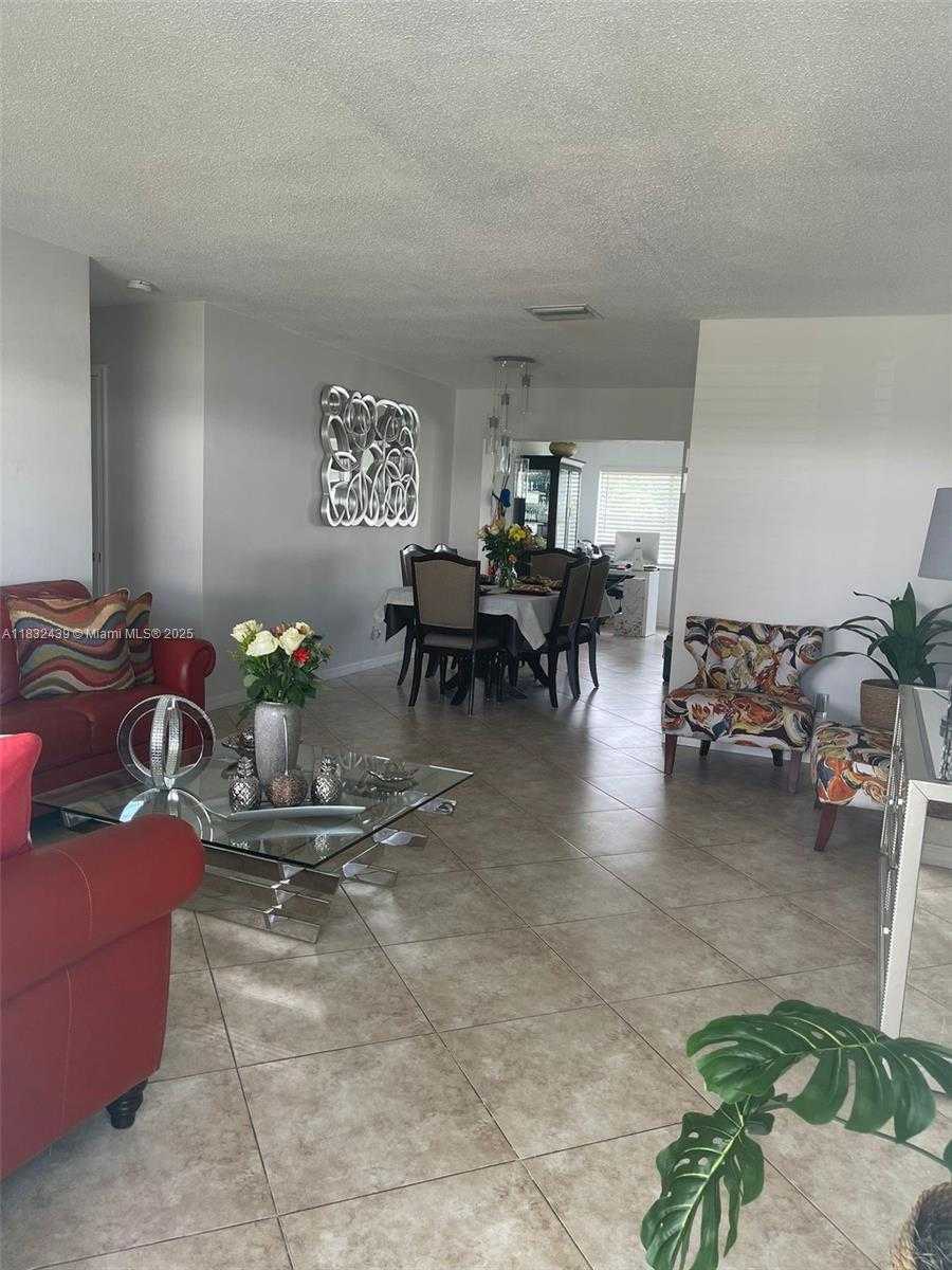 Small Image of 8312 NORTH WEST 59TH ST, Tamarac Number 6