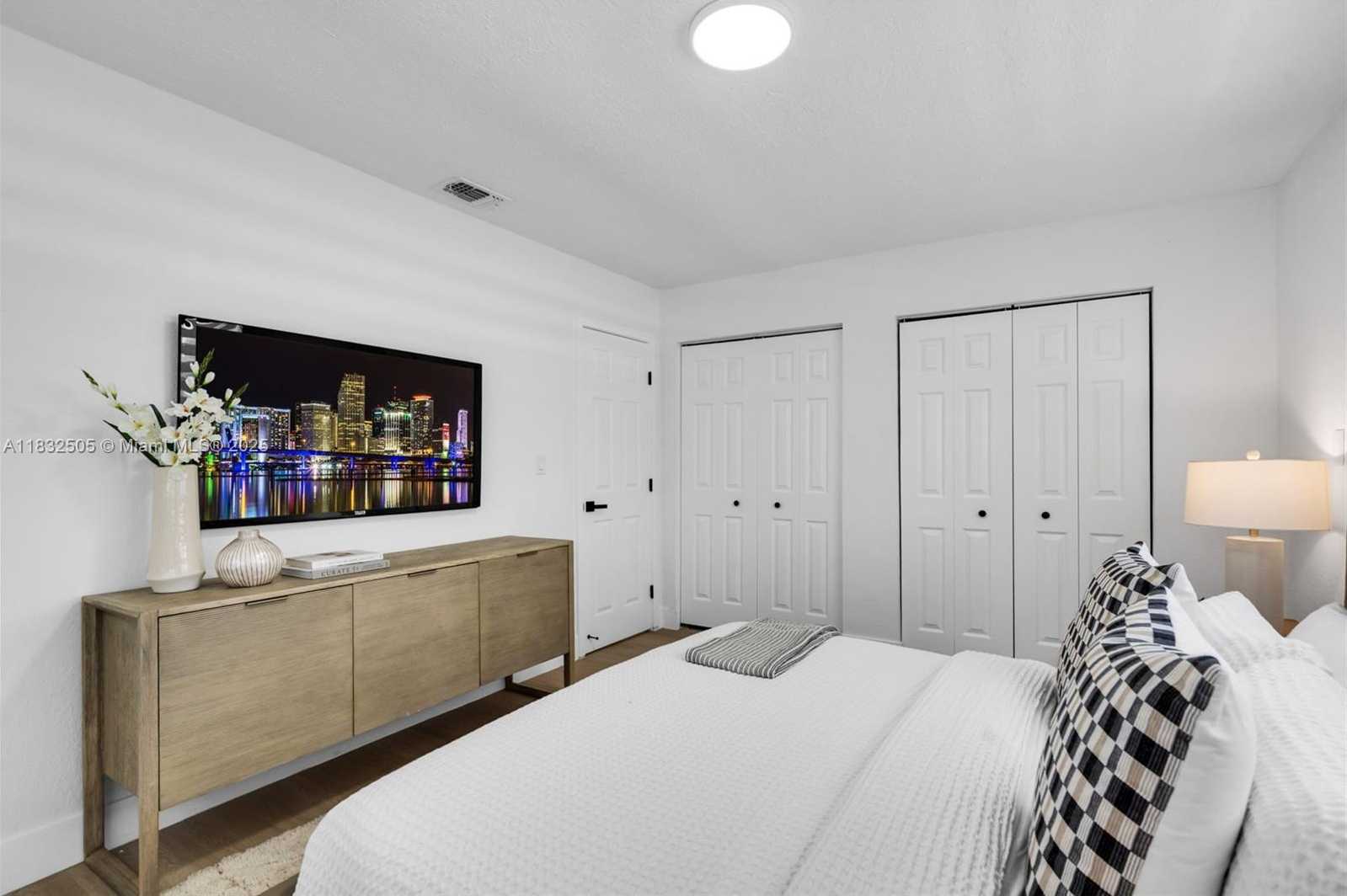 Small Image of 515 NORTH WEST 30TH TER, Fort Lauderdale Number 21