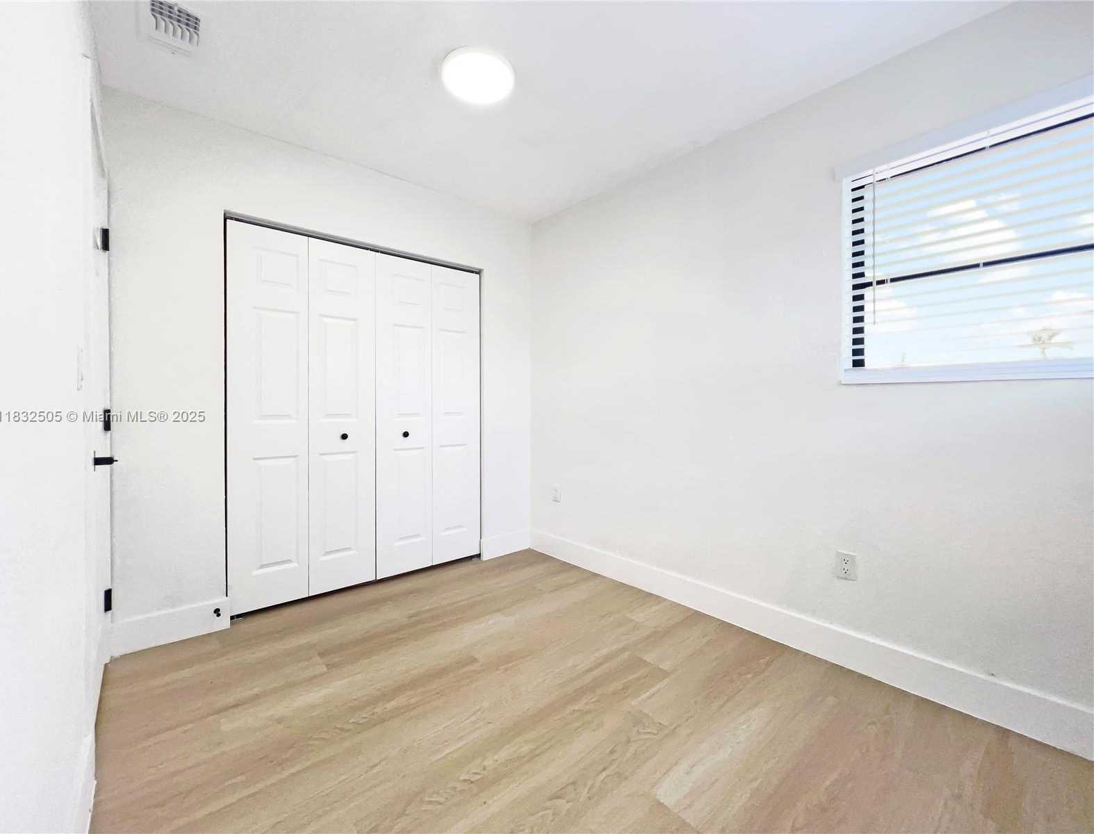Small Image of 515 NORTH WEST 30TH TER, Fort Lauderdale Number 32