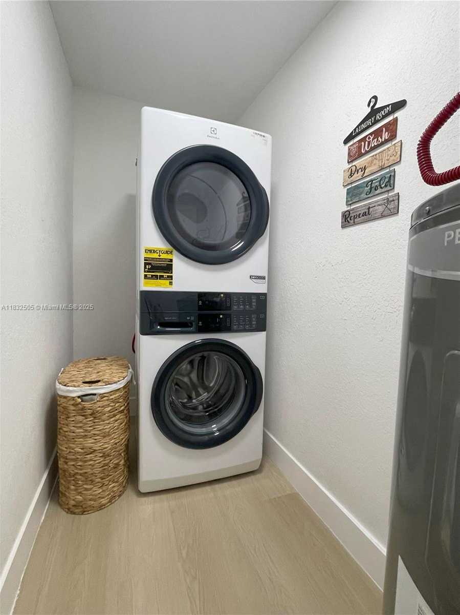 Small Image of 515 NORTH WEST 30TH TER, Fort Lauderdale Number 33