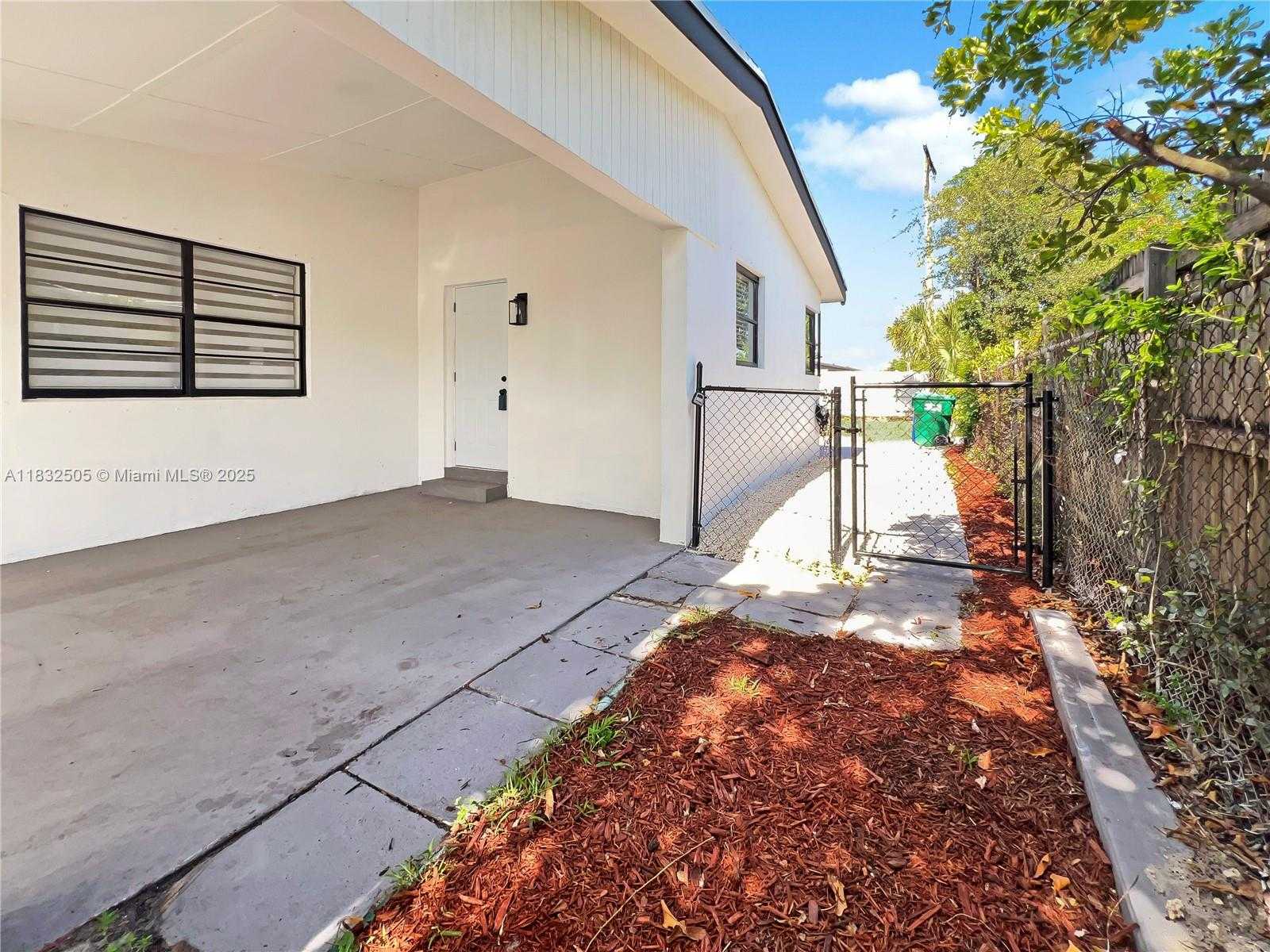 Small Image of 515 NORTH WEST 30TH TER, Fort Lauderdale Number 37