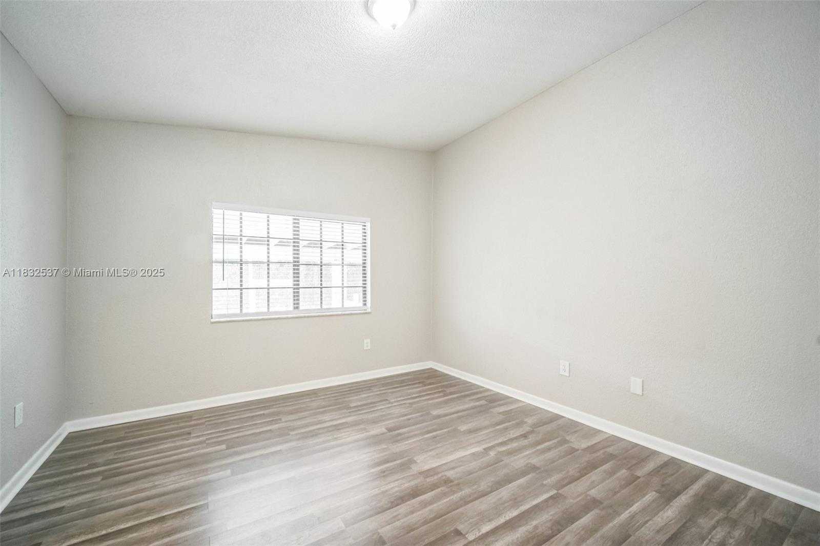 Small Image of 20155 SOUTH WEST 79TH CT, Cutler Bay Number 16