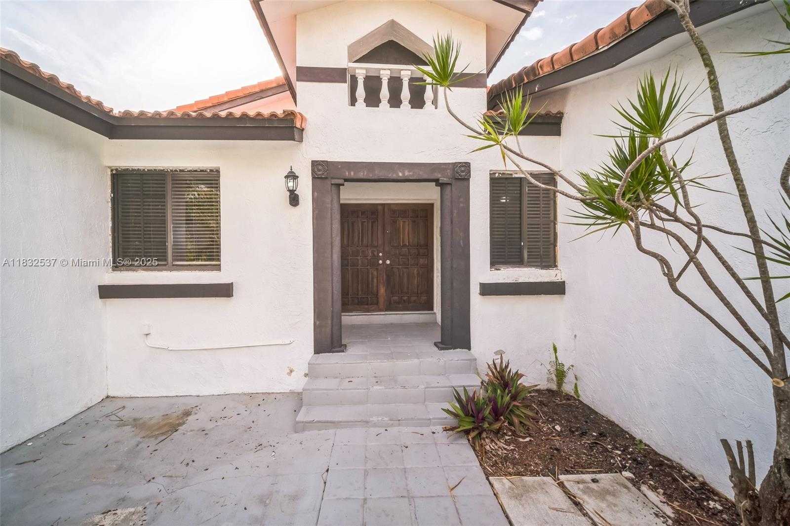 Small Image of 20155 SOUTH WEST 79TH CT, Cutler Bay Number 2