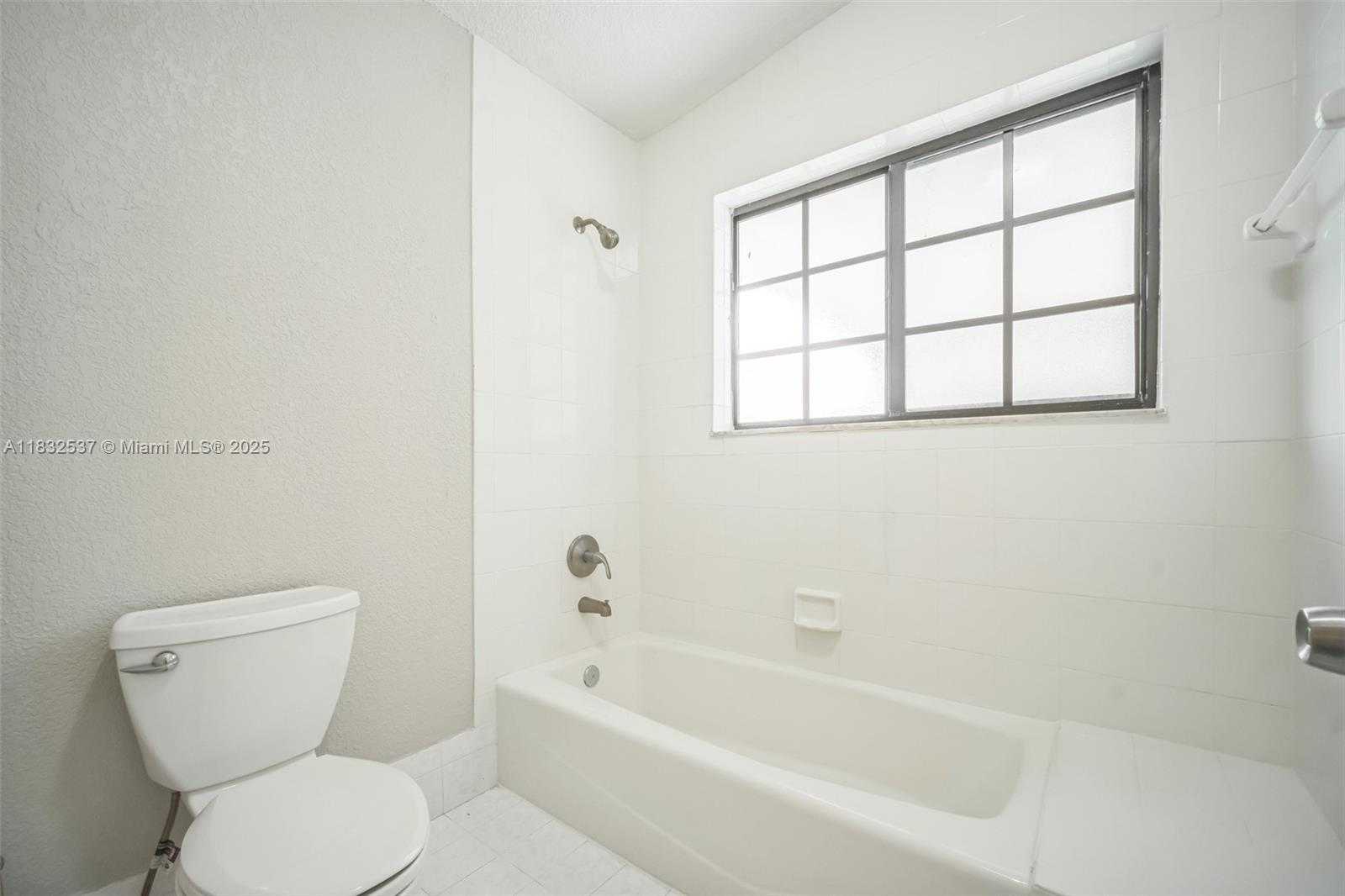 Small Image of 20155 SOUTH WEST 79TH CT, Cutler Bay Number 24