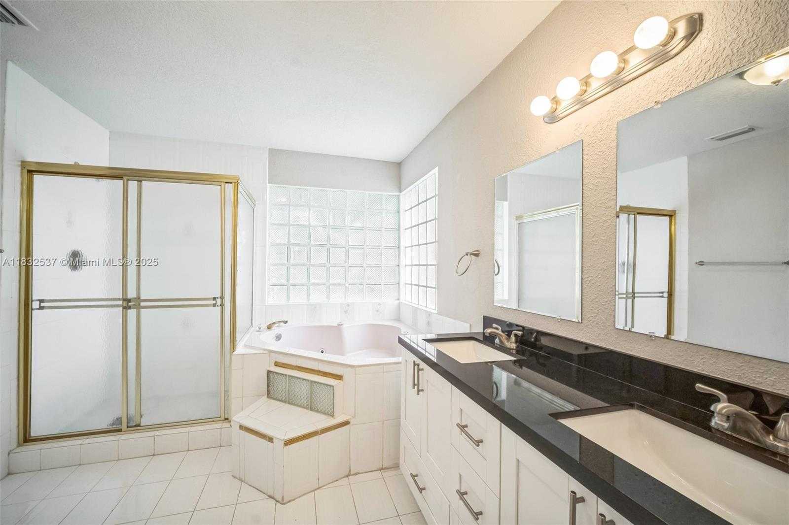 Small Image of 20155 SOUTH WEST 79TH CT, Cutler Bay Number 25