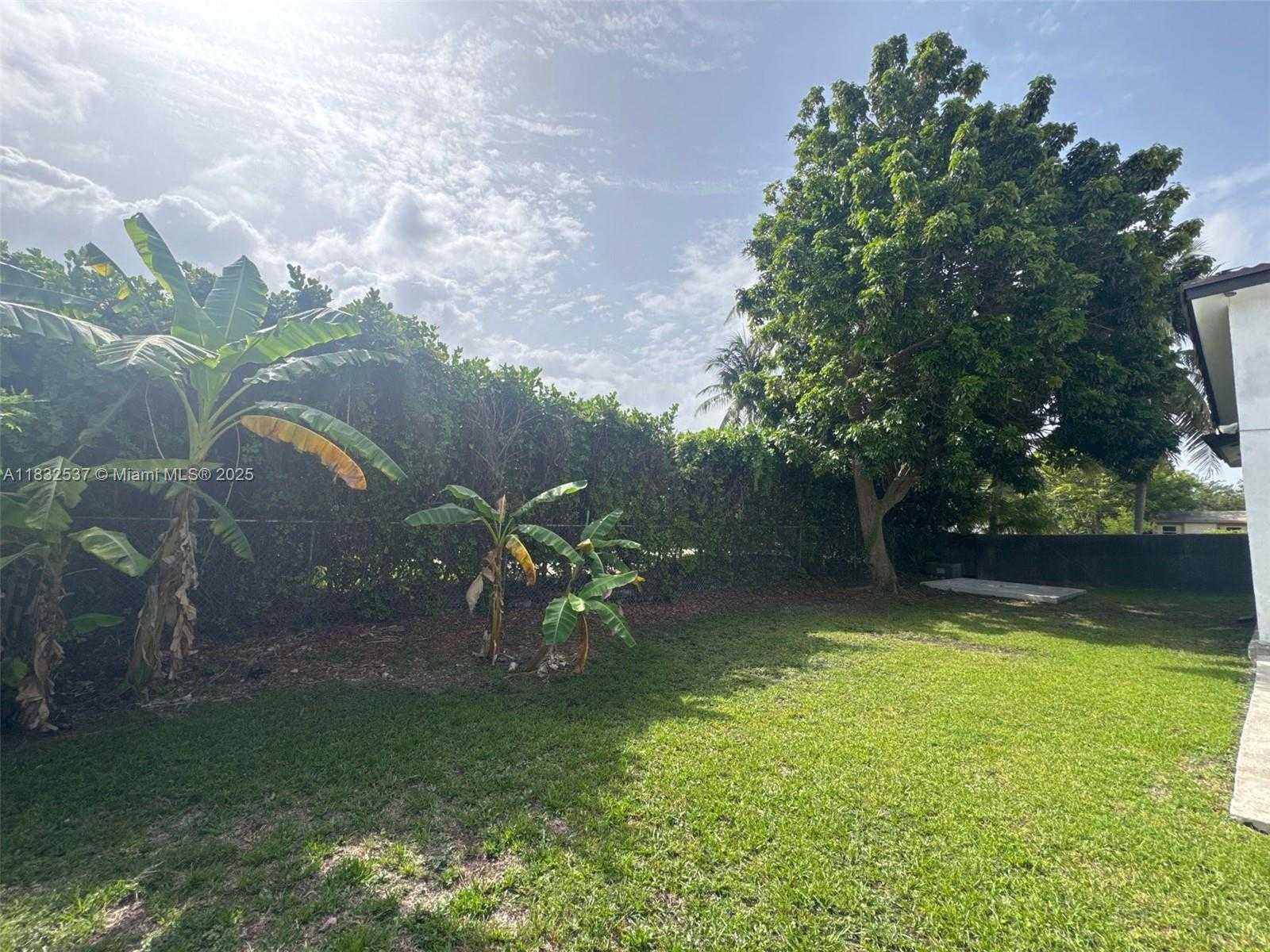 Small Image of 20155 SOUTH WEST 79TH CT, Cutler Bay Number 35