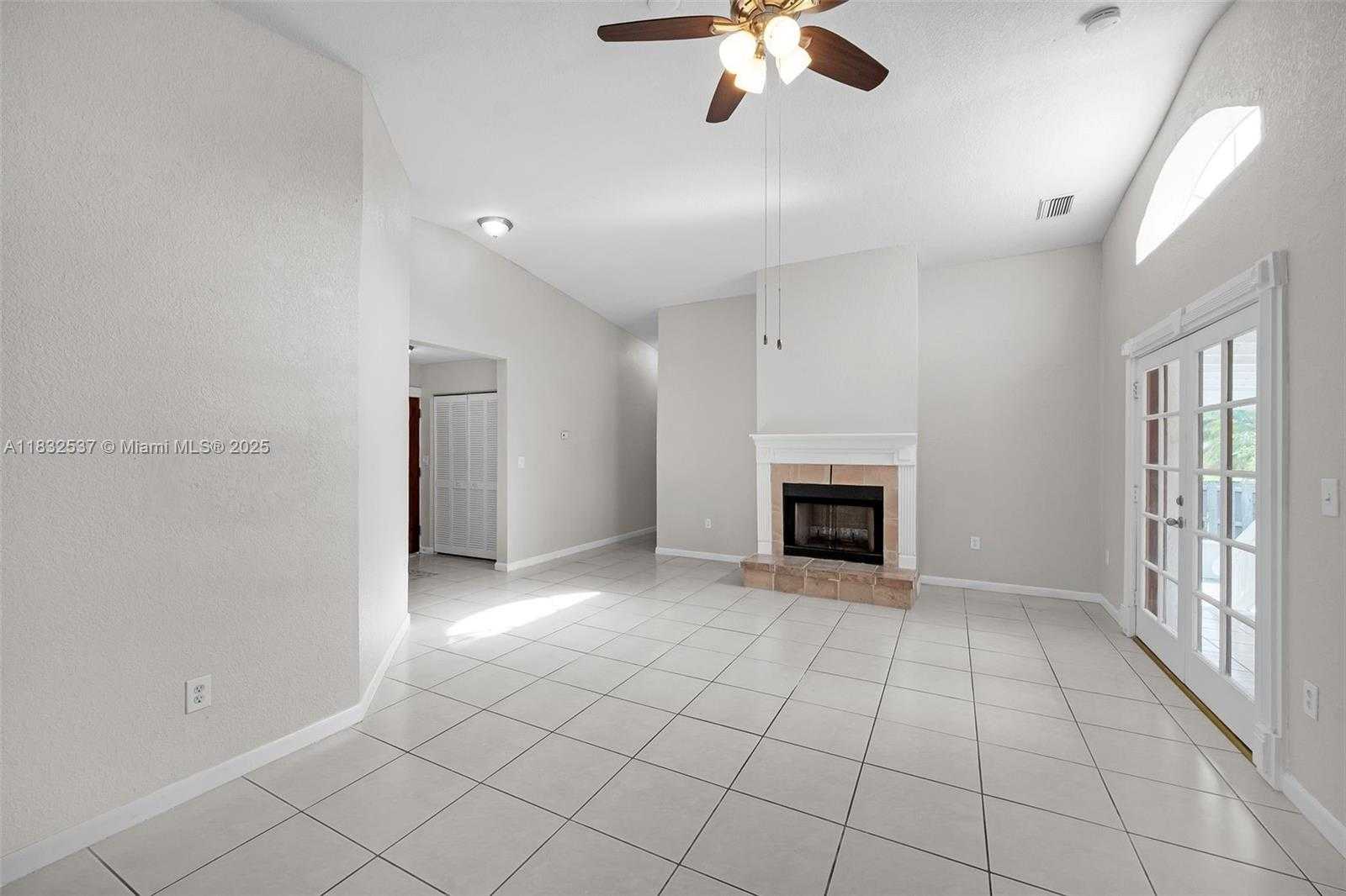 Small Image of 20155 SOUTH WEST 79TH CT, Cutler Bay Number 6