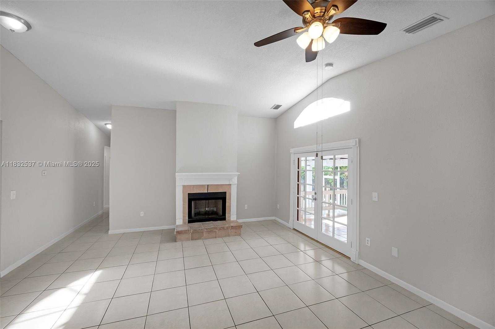 Small Image of 20155 SOUTH WEST 79TH CT, Cutler Bay Number 7