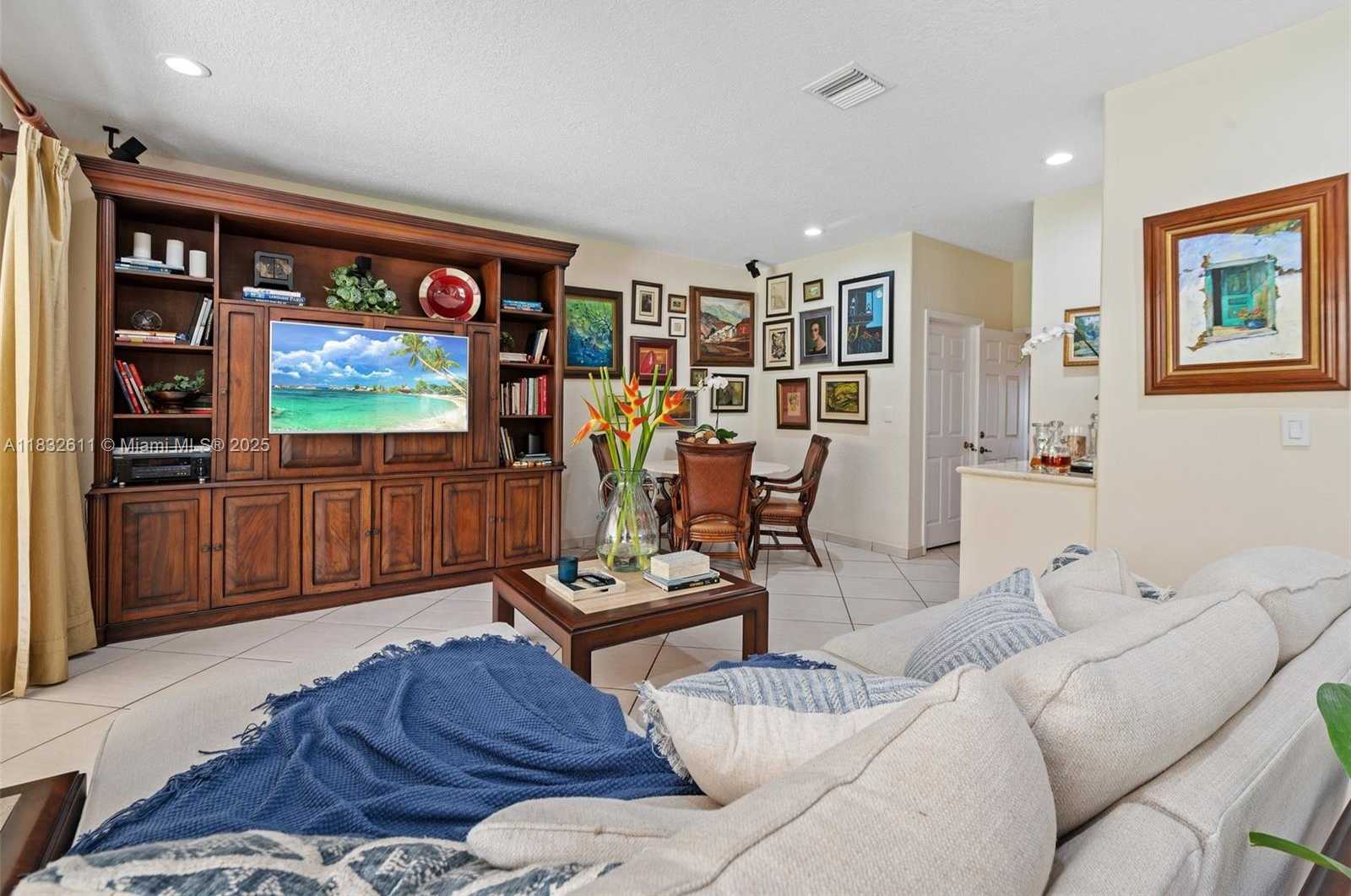 Small Image of 5194 NORTH WEST 106TH AVE, Doral Number 10