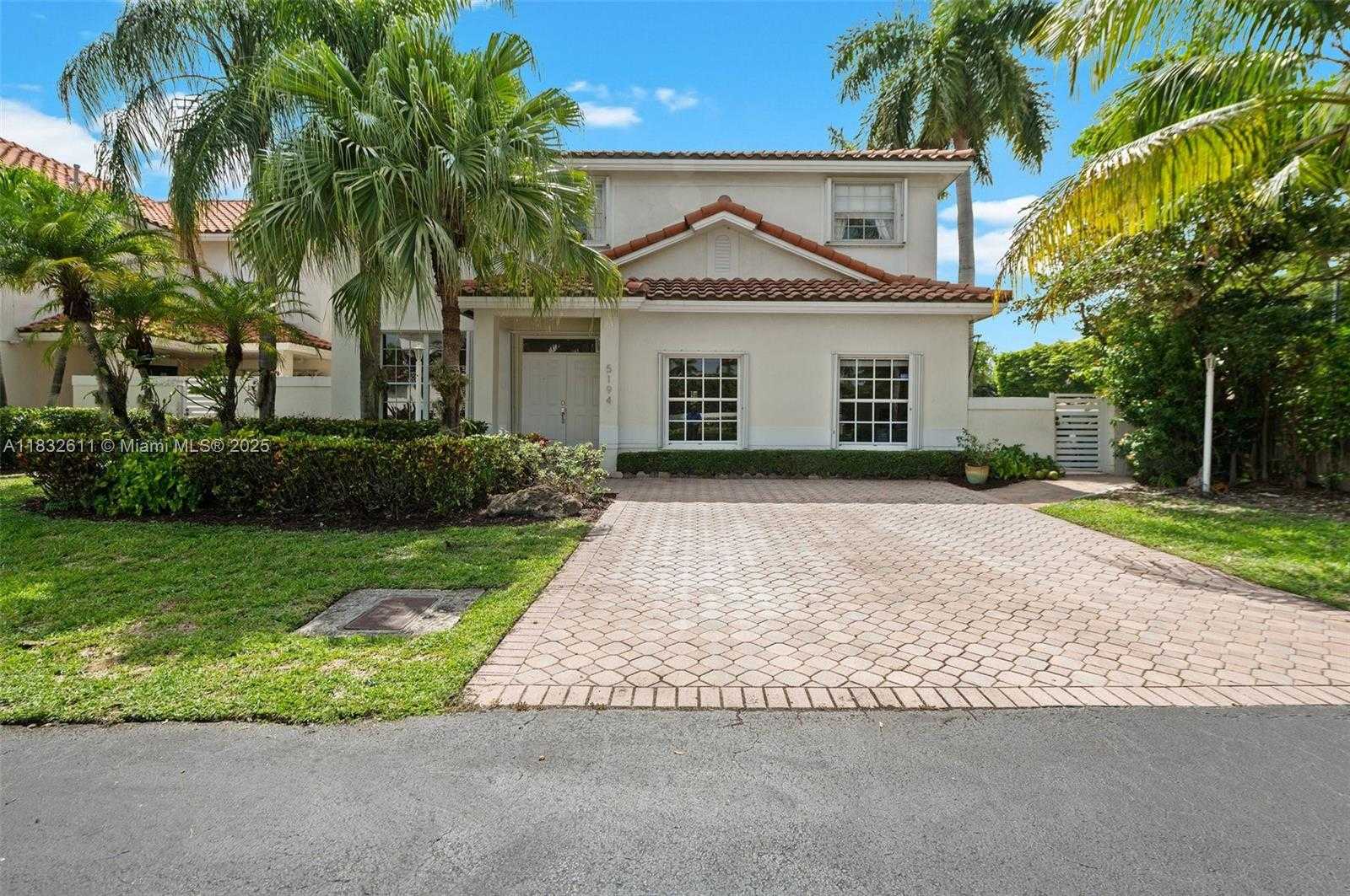 Small Image of 5194 NORTH WEST 106TH AVE, Doral Number 37