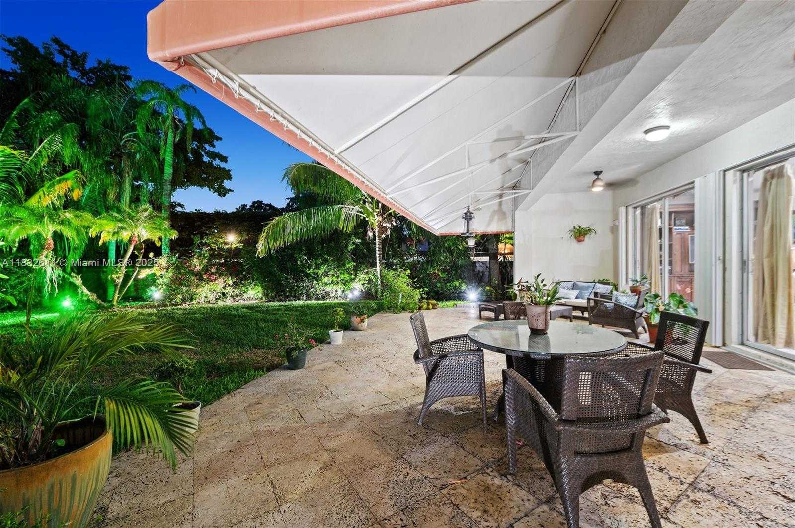 Small Image of 5194 NORTH WEST 106TH AVE, Doral Number 41