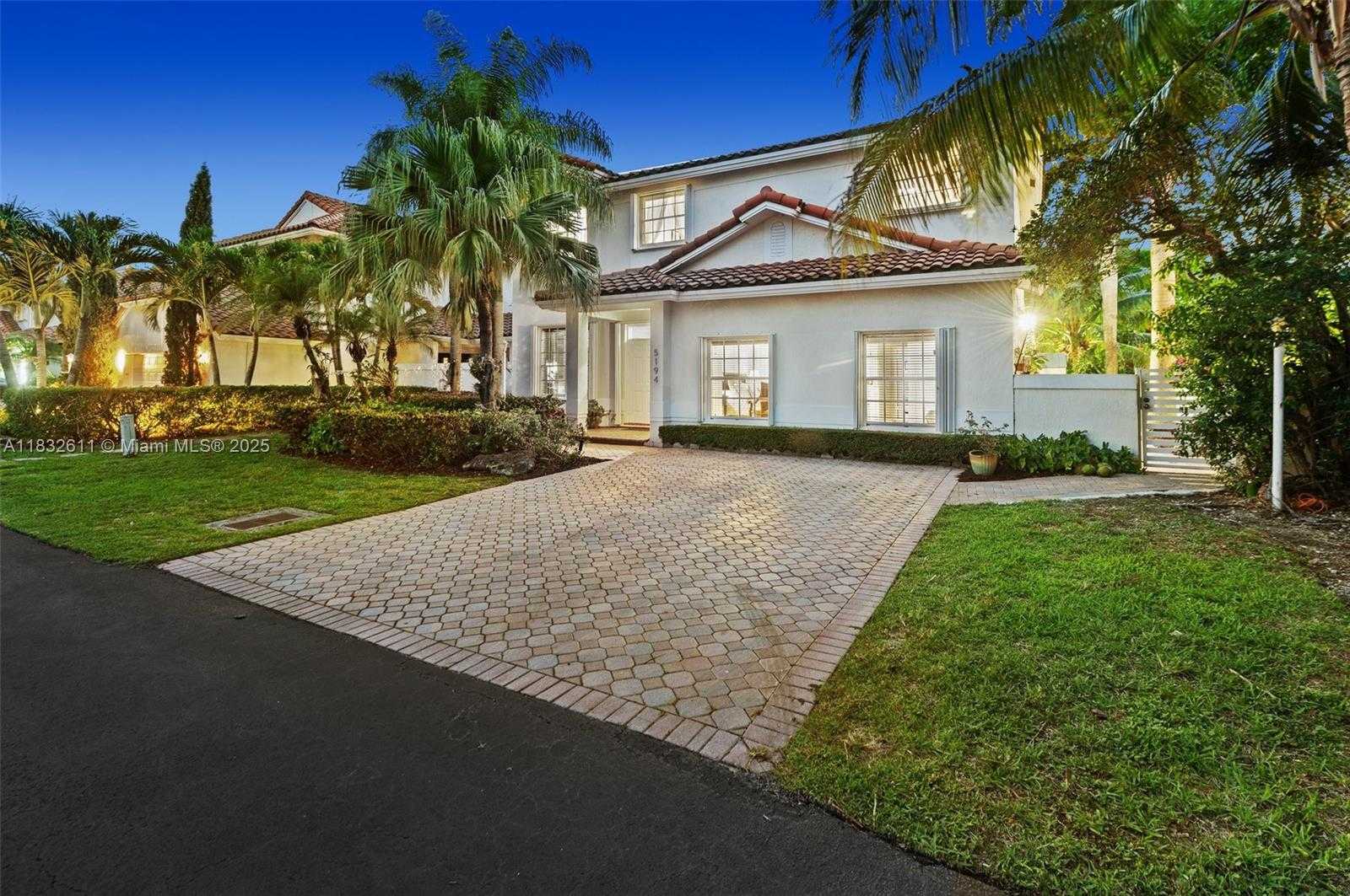 Small Image of 5194 NORTH WEST 106TH AVE, Doral Number 46
