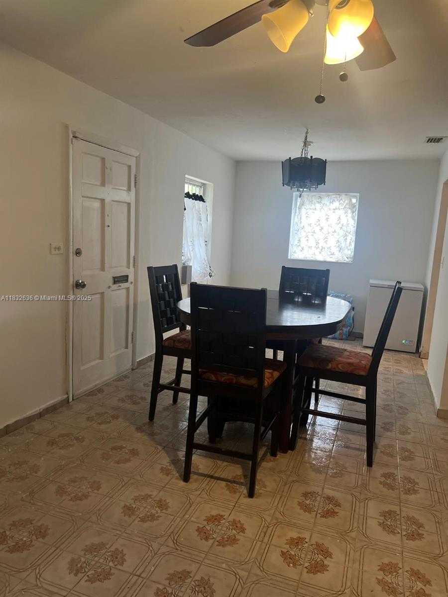 Small Image of 141 NORTH EAST 209TH ST, Miami Gardens Number 12