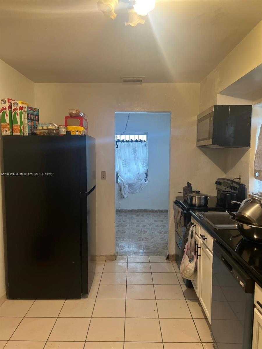 Small Image of 141 NORTH EAST 209TH ST, Miami Gardens Number 13