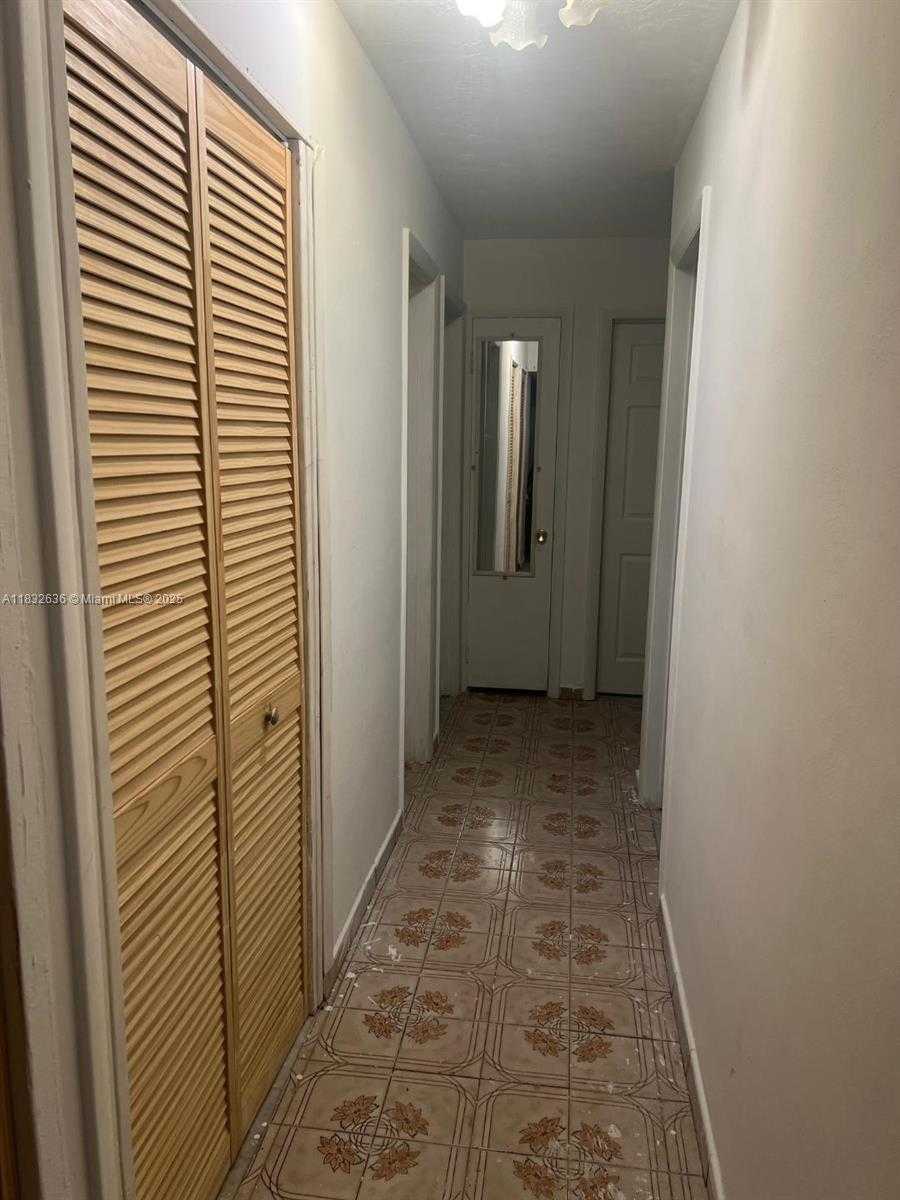 Small Image of 141 NORTH EAST 209TH ST, Miami Gardens Number 16
