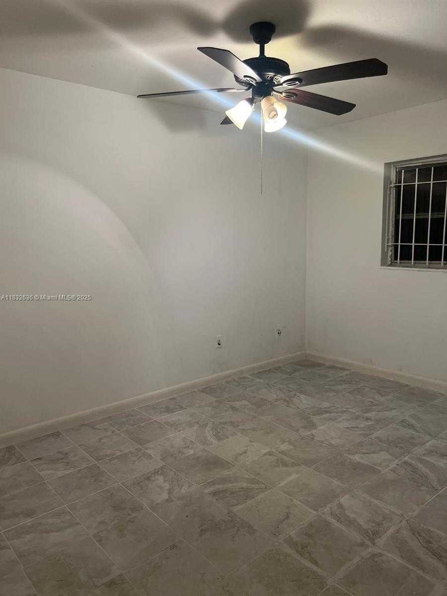 Small Image of 141 NORTH EAST 209TH ST, Miami Gardens Number 19