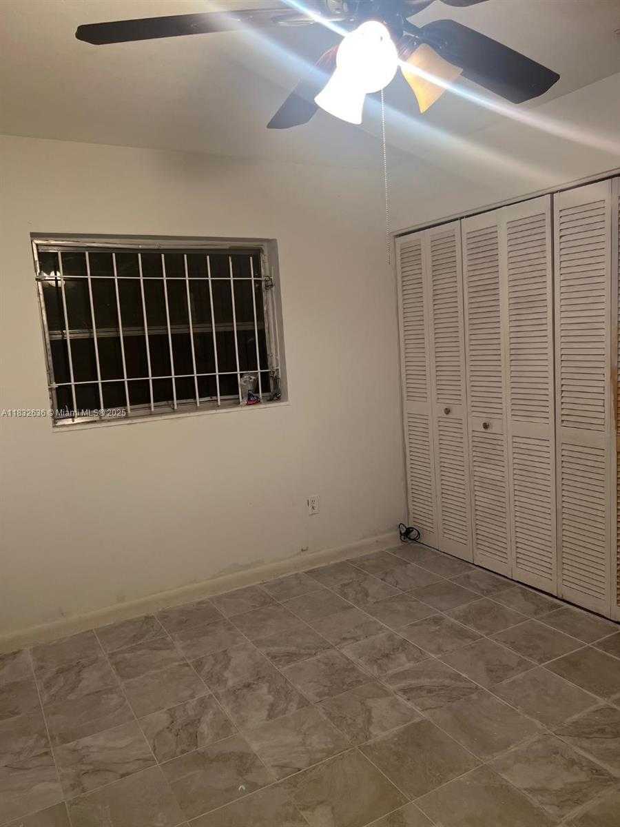 Small Image of 141 NORTH EAST 209TH ST, Miami Gardens Number 22