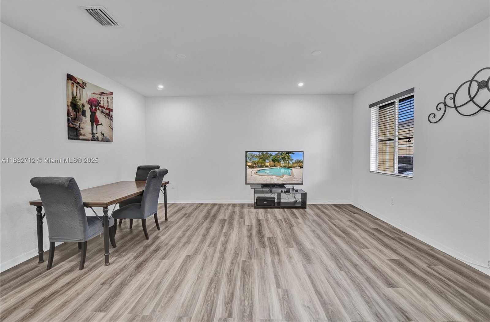 Small Image of 8993 SOUTH WEST 17TH CT, Miramar Number 11