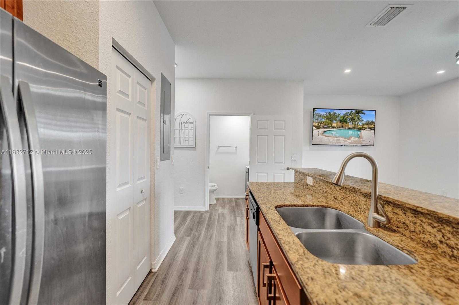 Small Image of 8993 SOUTH WEST 17TH CT, Miramar Number 27