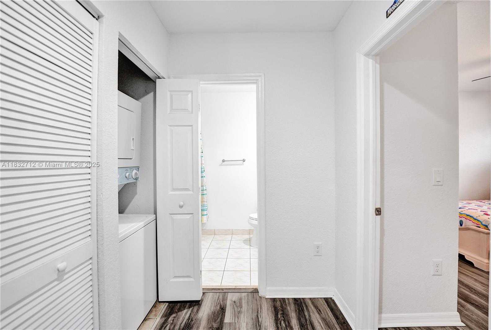 Small Image of 8993 SOUTH WEST 17TH CT, Miramar Number 45