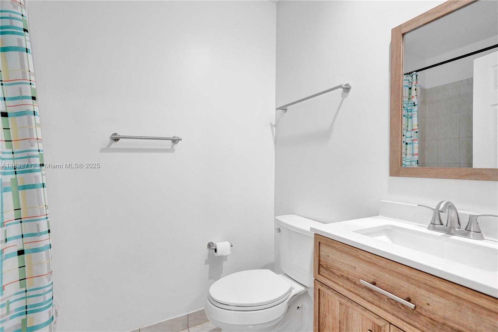 Small Image of 8993 SOUTH WEST 17TH CT, Miramar Number 46