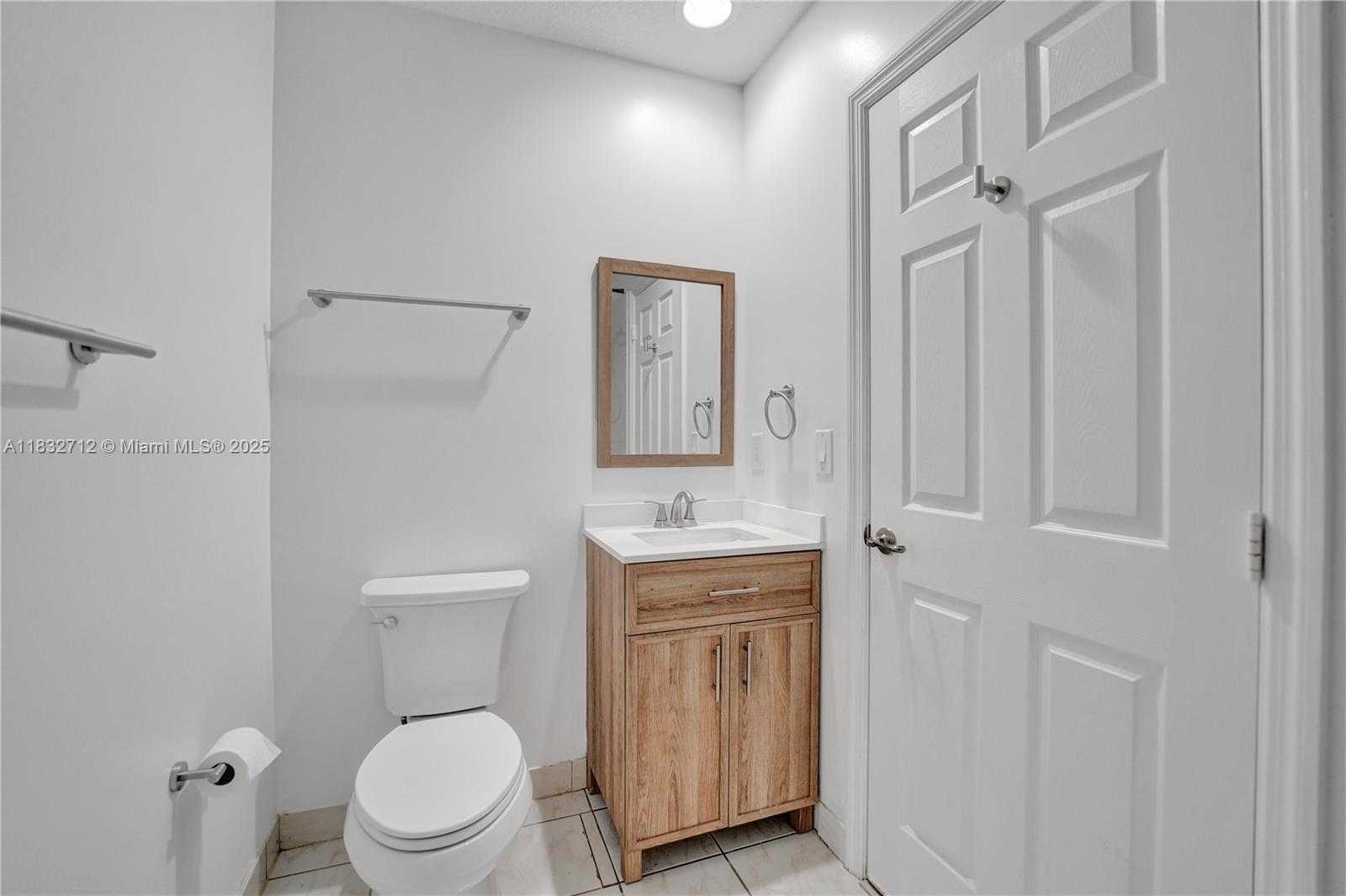Small Image of 8993 SOUTH WEST 17TH CT, Miramar Number 48