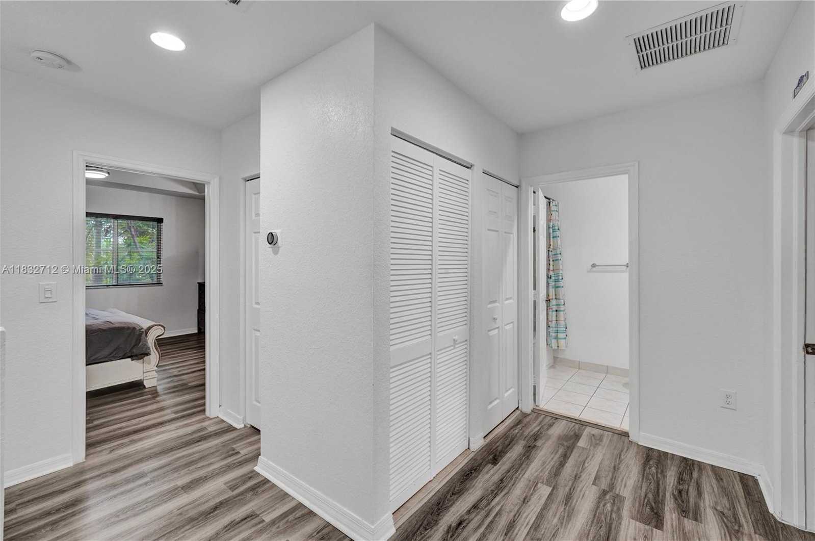 Small Image of 8993 SOUTH WEST 17TH CT, Miramar Number 62