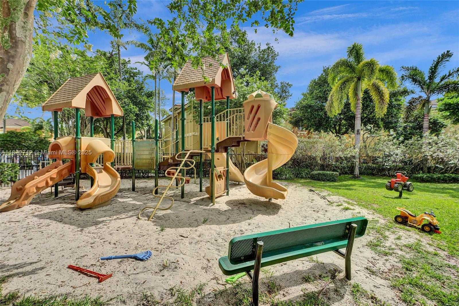 Small Image of 8993 SOUTH WEST 17TH CT, Miramar Number 72