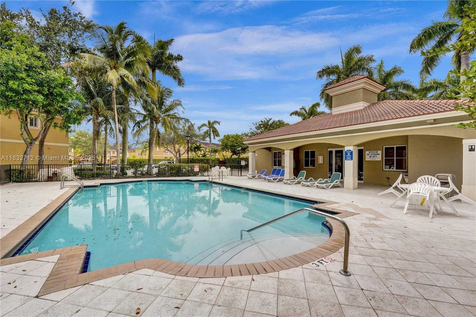 Small Image of 8993 SOUTH WEST 17TH CT, Miramar Number 74