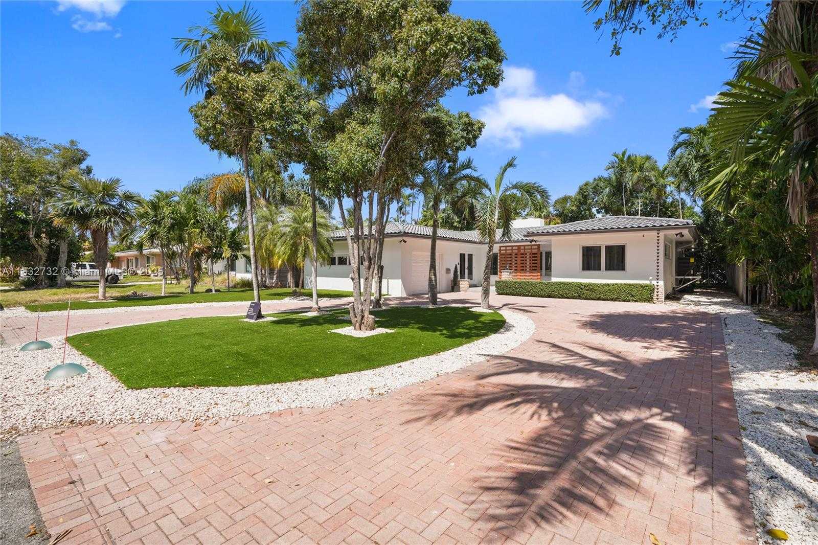 Small Image of 1221 NORTH EAST 87TH ST, Miami Number 12