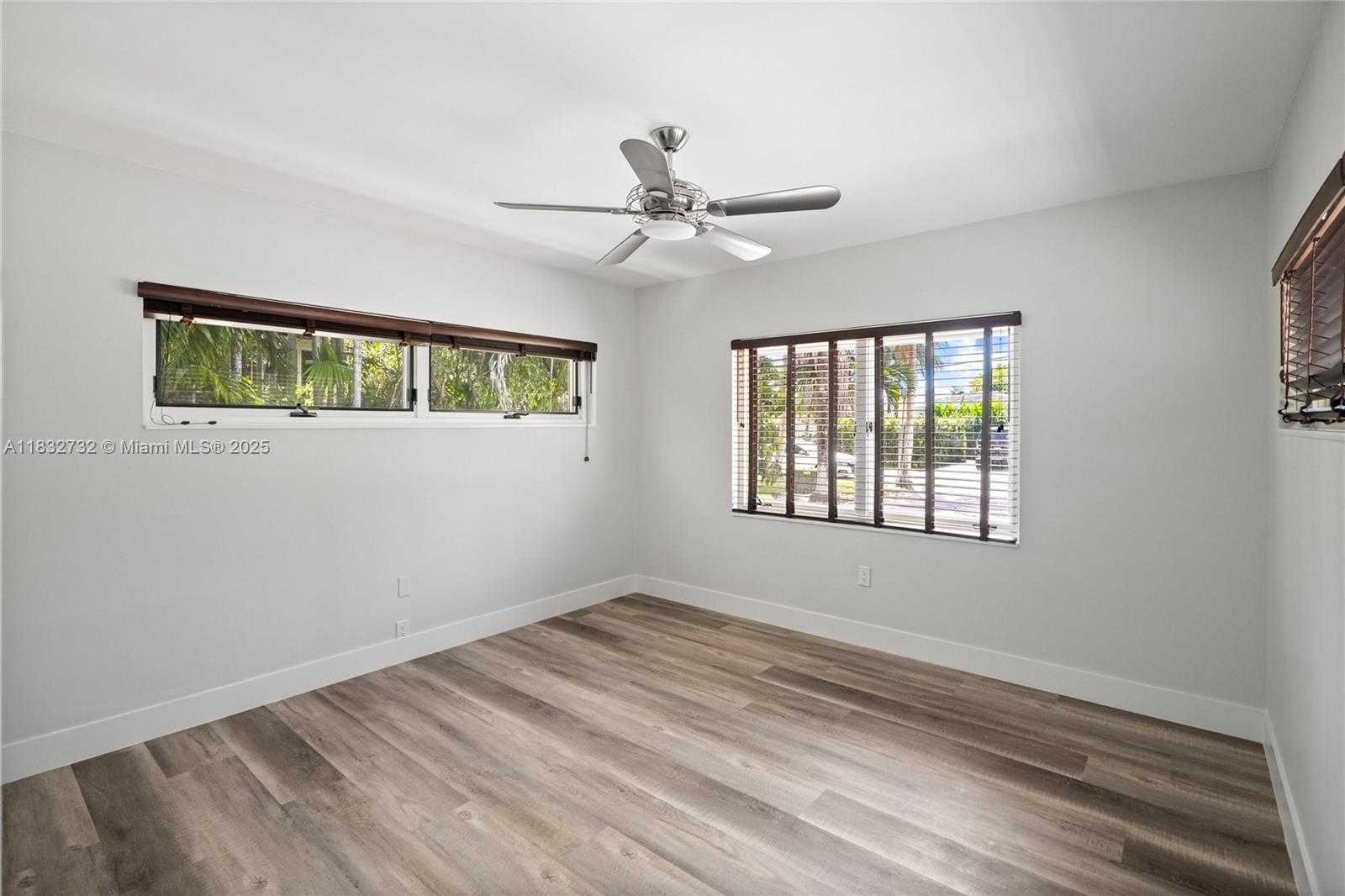 Small Image of 1221 NORTH EAST 87TH ST, Miami Number 15