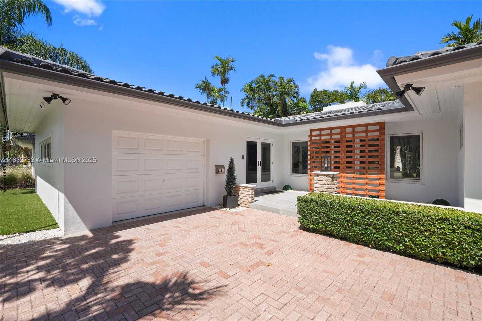 Small Image of 1221 NORTH EAST 87TH ST, Miami Number 2
