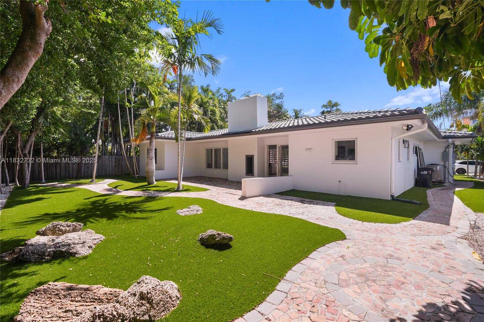 Small Image of 1221 NORTH EAST 87TH ST, Miami Number 22