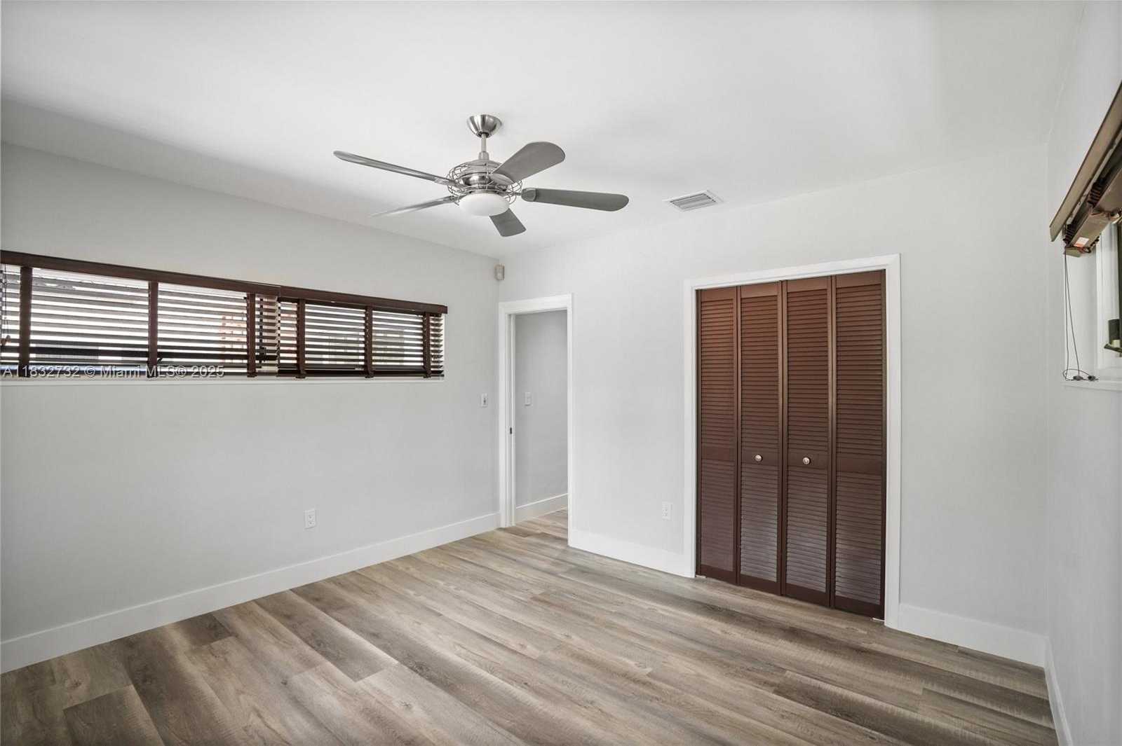 Small Image of 1221 NORTH EAST 87TH ST, Miami Number 32