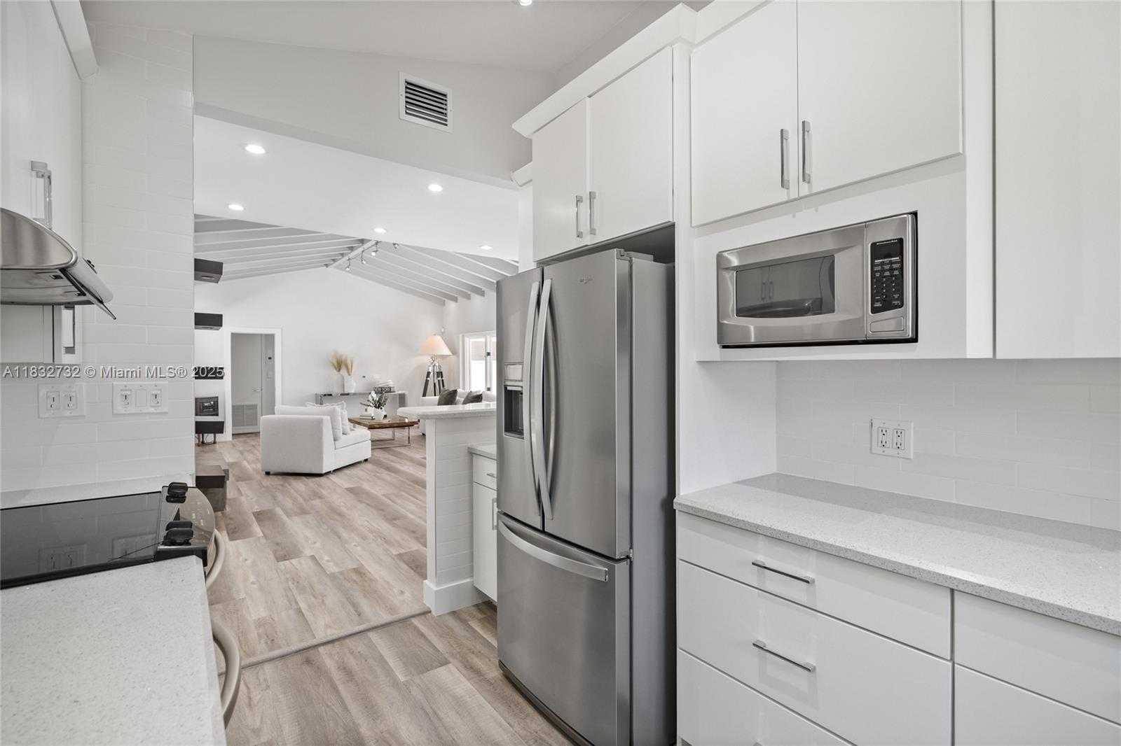 Small Image of 1221 NORTH EAST 87TH ST, Miami Number 42