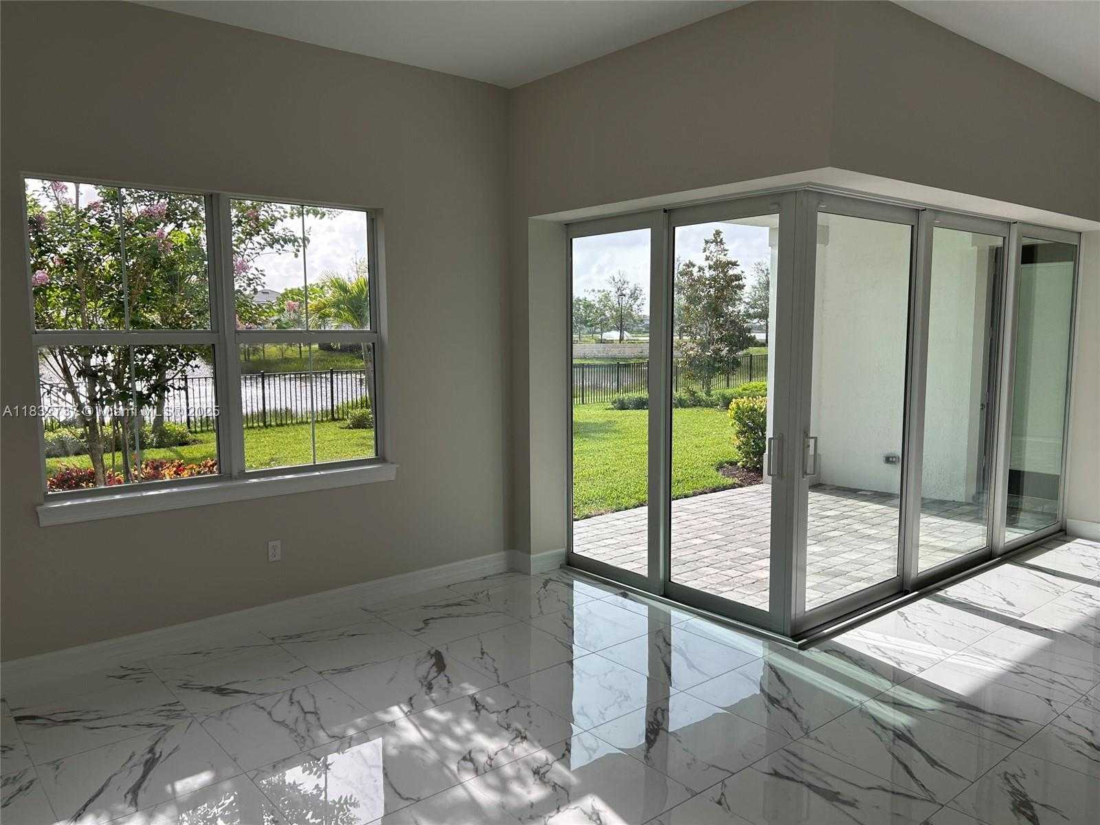 Small Image of 10904 STELLAR CIR, Palm Beach Gardens Number 7