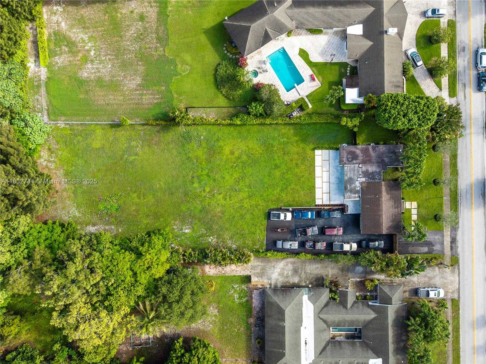 Small Image of 217 EAST ACRE DR, Plantation Number 38