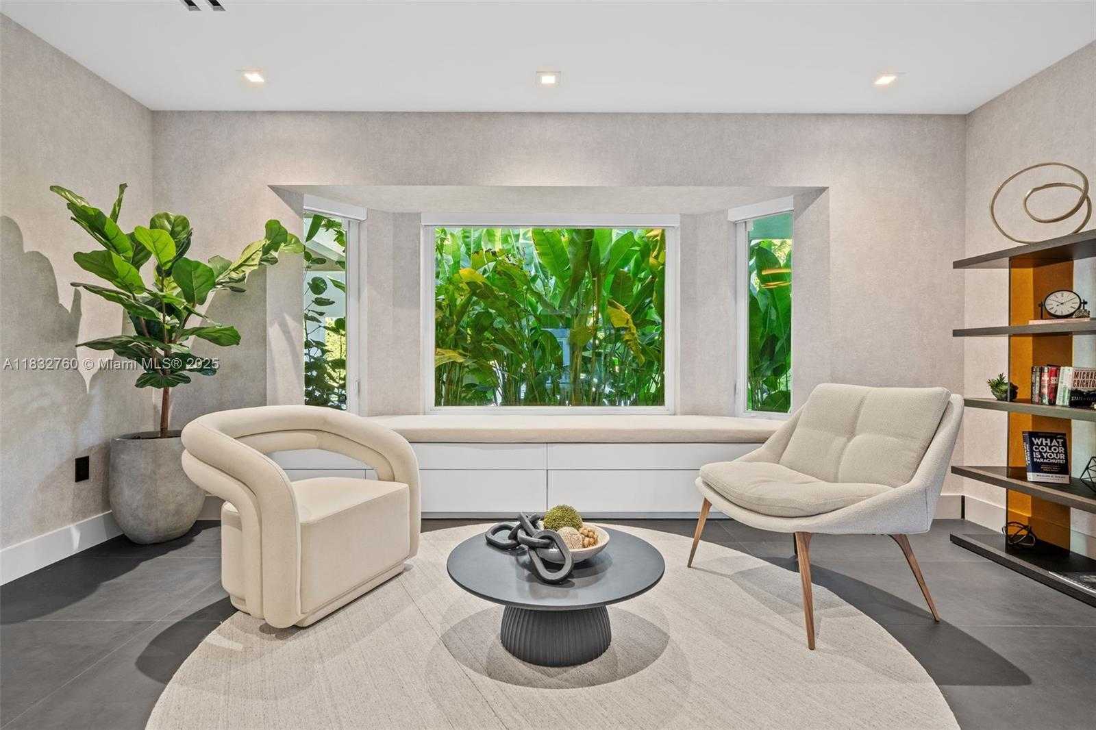 Small Image of 4800 BAY POINT RD, Miami Number 23
